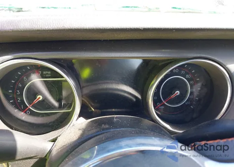 2021 Jeep Gladiator Mojave 4X4 из США, поврежденный, VIN 1C6JJTEG3ML597911